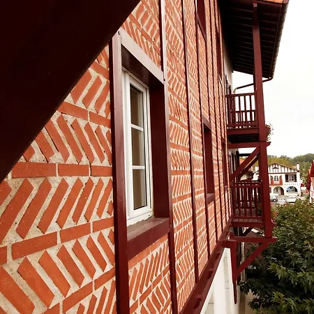Hotel-restaurant De La Paix Saint-Palais (Pyrenees-Atlantiques)
