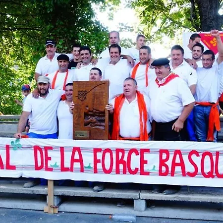 Hotel-restaurant De La Paix Saint-Palais (Pyrenees-Atlantiques)