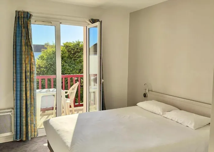 Hôtel-restaurant De La Paix Saint-Palais (Pyrenees-Atlantiques)